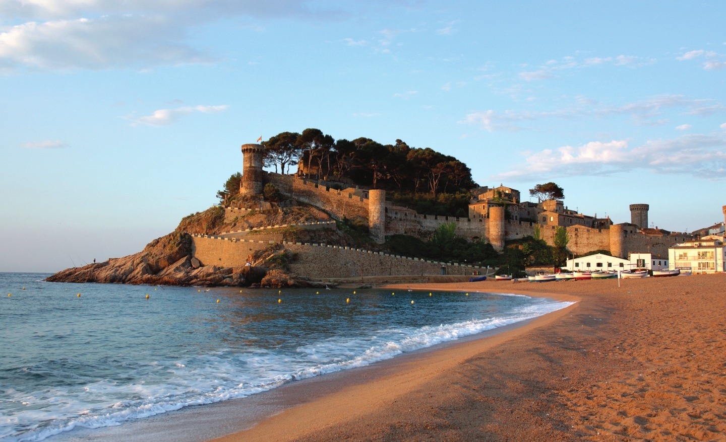 Tossa de Mar: bellesa natural, patrimoni històric i artístic